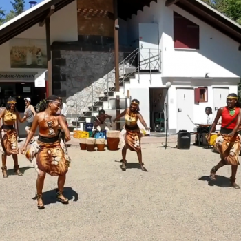 Jugendgruppe aus Uganda zeigte faszinierende Tänze aus ihrer Heimat 