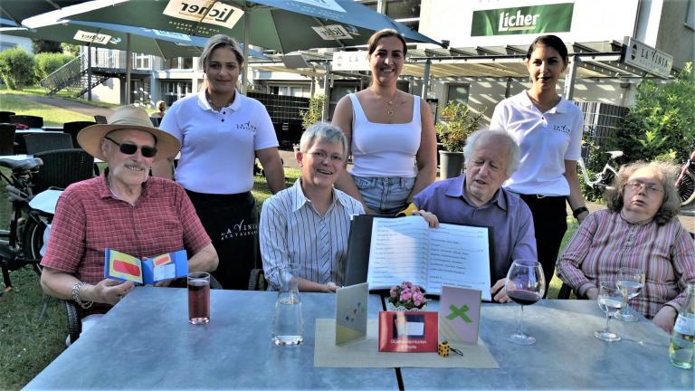 Vorstellung der Blindenspeisekarte im „La Vinia“