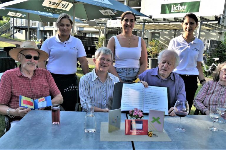 Vorstellung der Blindenspeisekarte im „La Vinia“