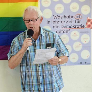 Franz Gareis bei seiner Rede über die Integrationskraft von Fellingshausen