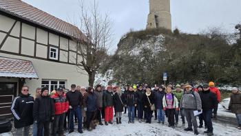 Grenzgänger auf dem Burgplatz Vetzberg
