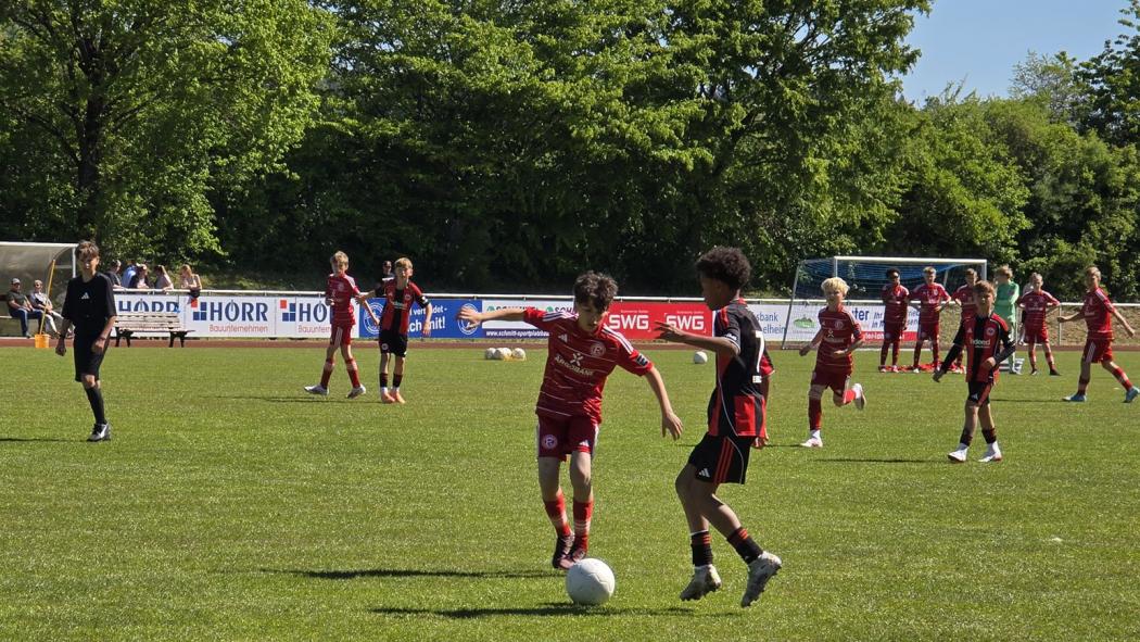 Die Nachwuchsteams von Fortuna Düsseldorf gegen Eintracht Frankfurt.