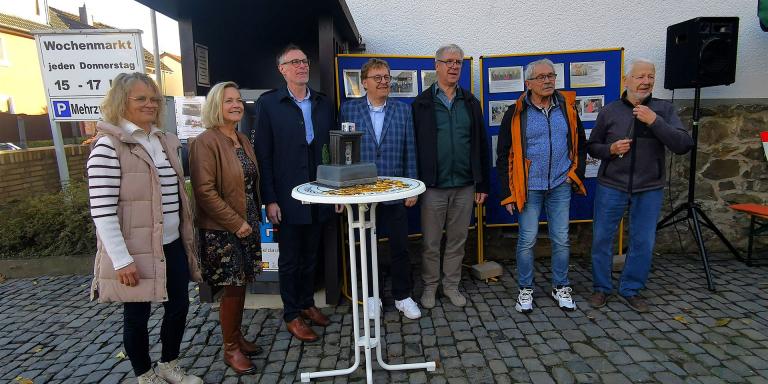 Organisatoren Wochenmarkt und Geldautomat