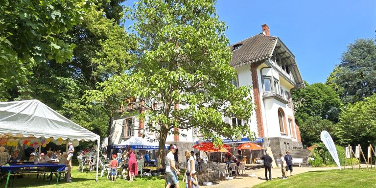 Sommerfest vor der Kulisse der Gail’schen Villa