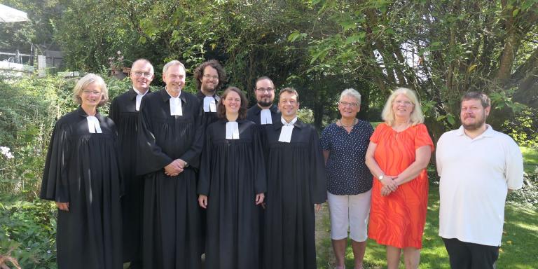 Gruppenbild mit dem neuen Pfarrehepaar