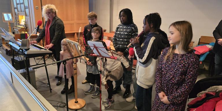 Kinderband St. Anna Sternchen mit Organistin Tatjana Müller