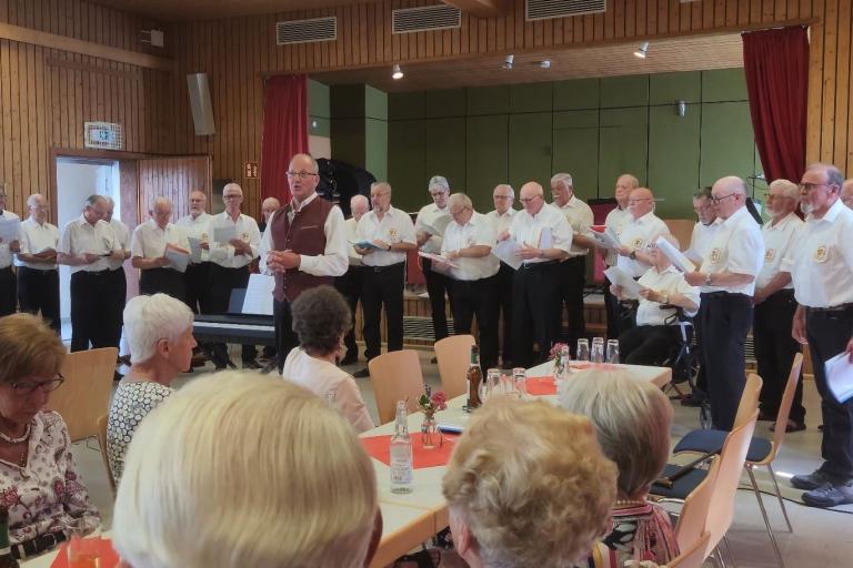 Konzert in der Mehrzweckhalle Königsberg