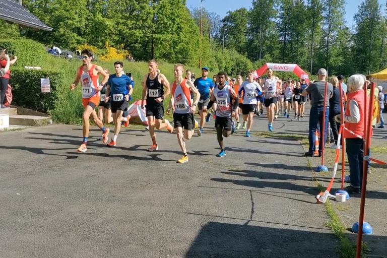 Start zum 16. Dünsberglauf