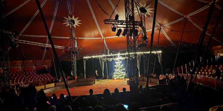 Weihnachtszauber im Circus Barelli 