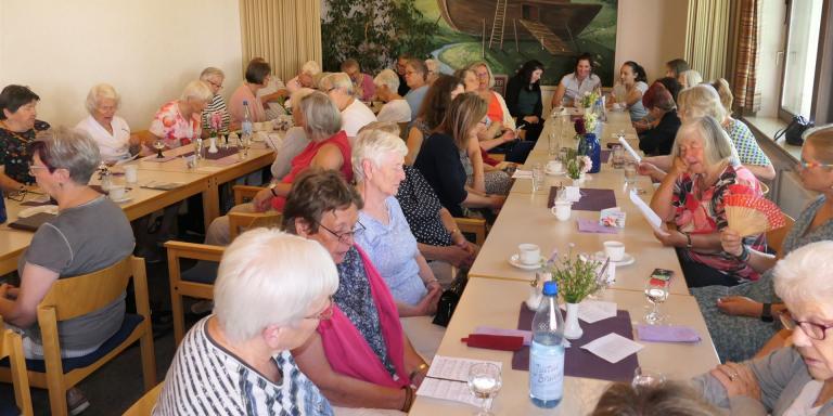 Frauenfrühstück im Frauenkreis