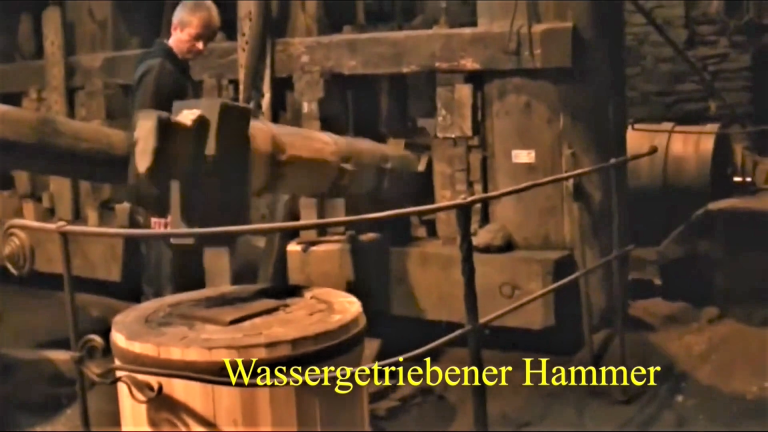 Ein wassergetriebener Hammer