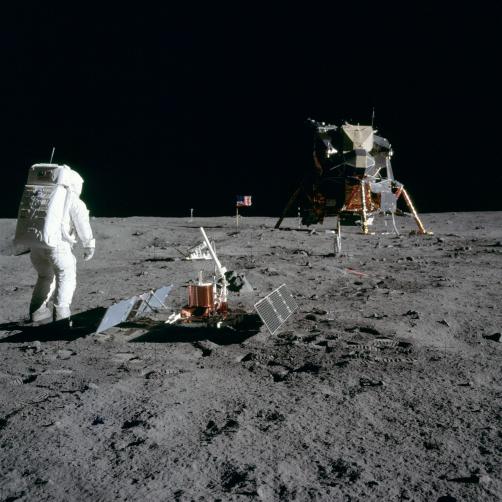 Aldrin_Looks_Back_at_Tranquility_Base_-_GPN-2000-001102