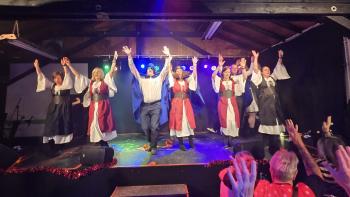 Die Tänzer vom „Mittelalter-Tanz“: Aaron Beck, Judith Beck, Beatrice Beck, Maurice Corbett, Nadine Bender, Katrin Ferber, Kerstin Gerlach-Haus, alias Plank, Dirk Römer, Janina Rühl, Daniel Strackbein, Ole Waldschmidt, Sandra Waldschmidt, Tim Waldschm