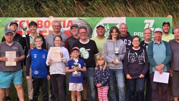 Teilnehmer beim Boccia-Turnier in Vetzberg