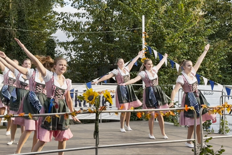 Dancing Stars der KSG Bieber auf dem Almabtrieb