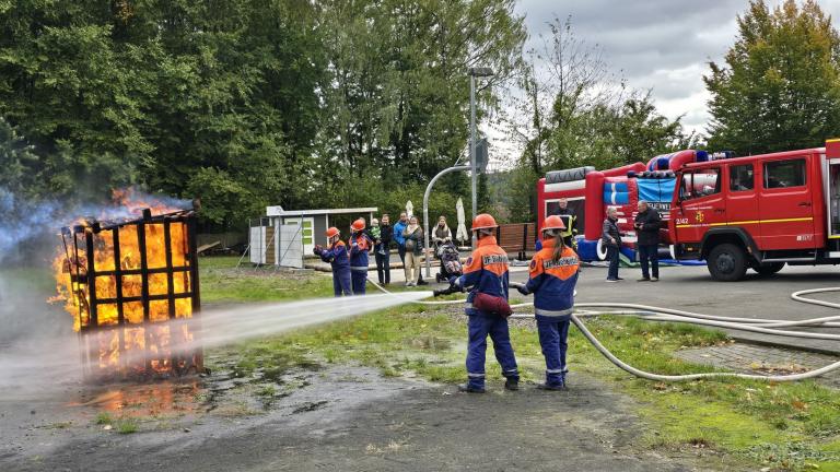 Die Jugendfeuerwehr zeigte ihre Schauübung.