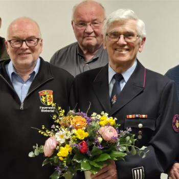 Ernst Klenner bei der Rodheimer Feuerwehr zum Ehrenmitglied ernannt